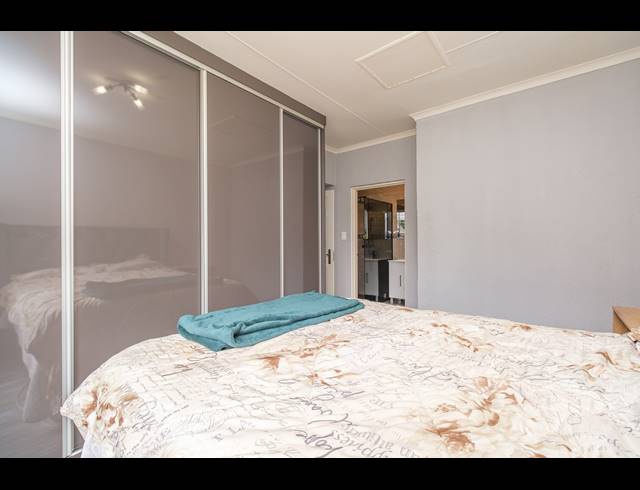 3 BEDROOM TOWNHOUSE FOR SALE IN DOUGLASDALE